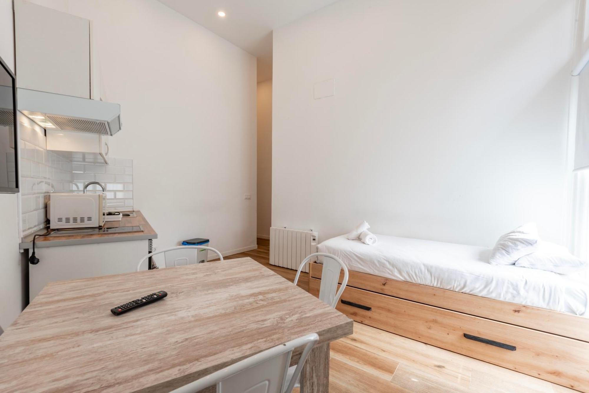 New 1 Min Metro, Cozy 1 Bed Close To Downtown, Wifi A Madrid Ngoại thất bức ảnh